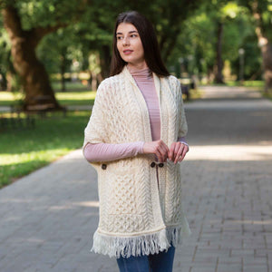 Women's Cable Pattern Pocket Shawl, Natural