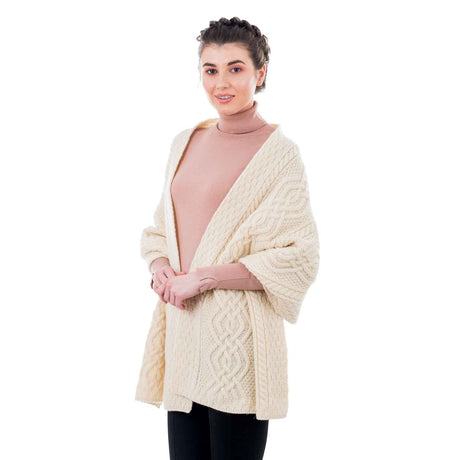 Women's Classic Cable Wool Wrap, Natural